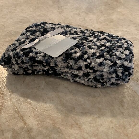 NWT Nordstroms BUTTER Socks - Picture 2 of 2